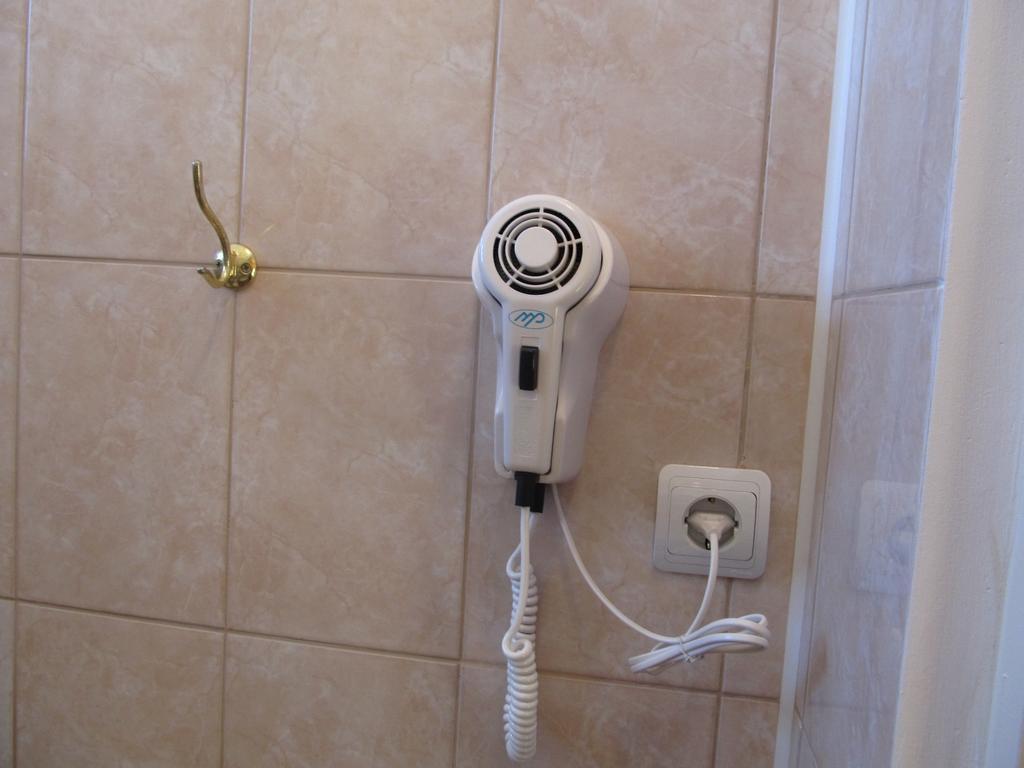 Viesu Maja Ezerkalns Hotel Krāslava Kültér fotó