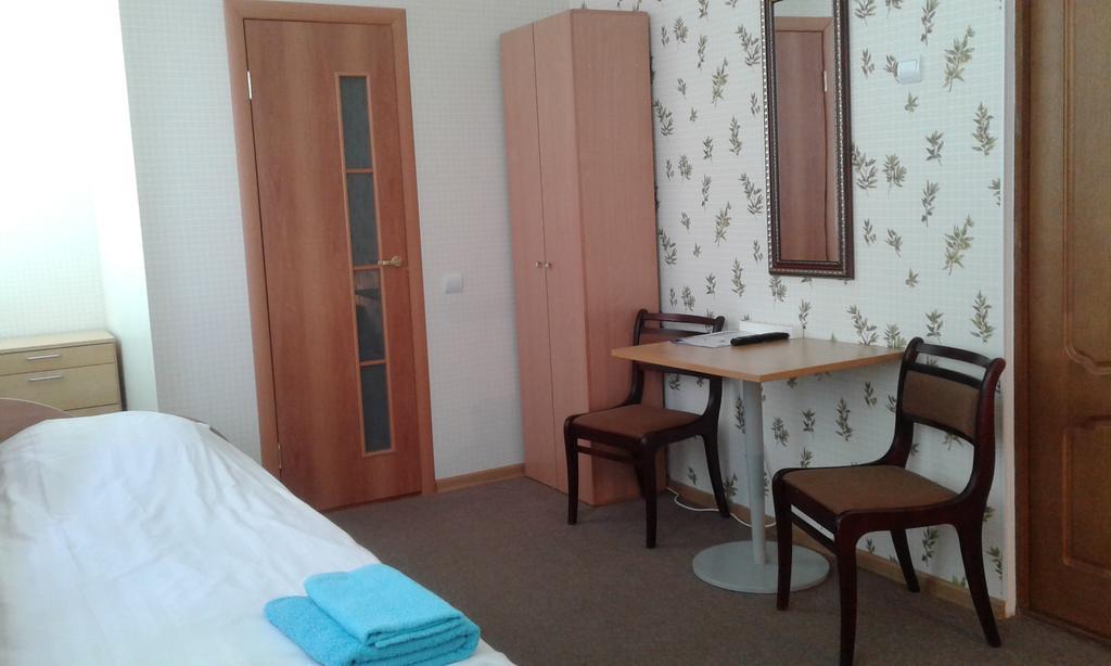 Viesu Maja Ezerkalns Hotel Krāslava Kültér fotó