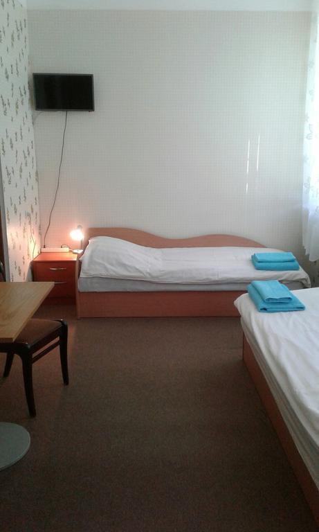Viesu Maja Ezerkalns Hotel Krāslava Kültér fotó
